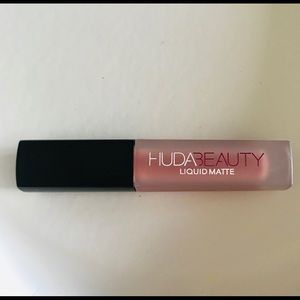 Huda Beauty Mini Liquid Matte